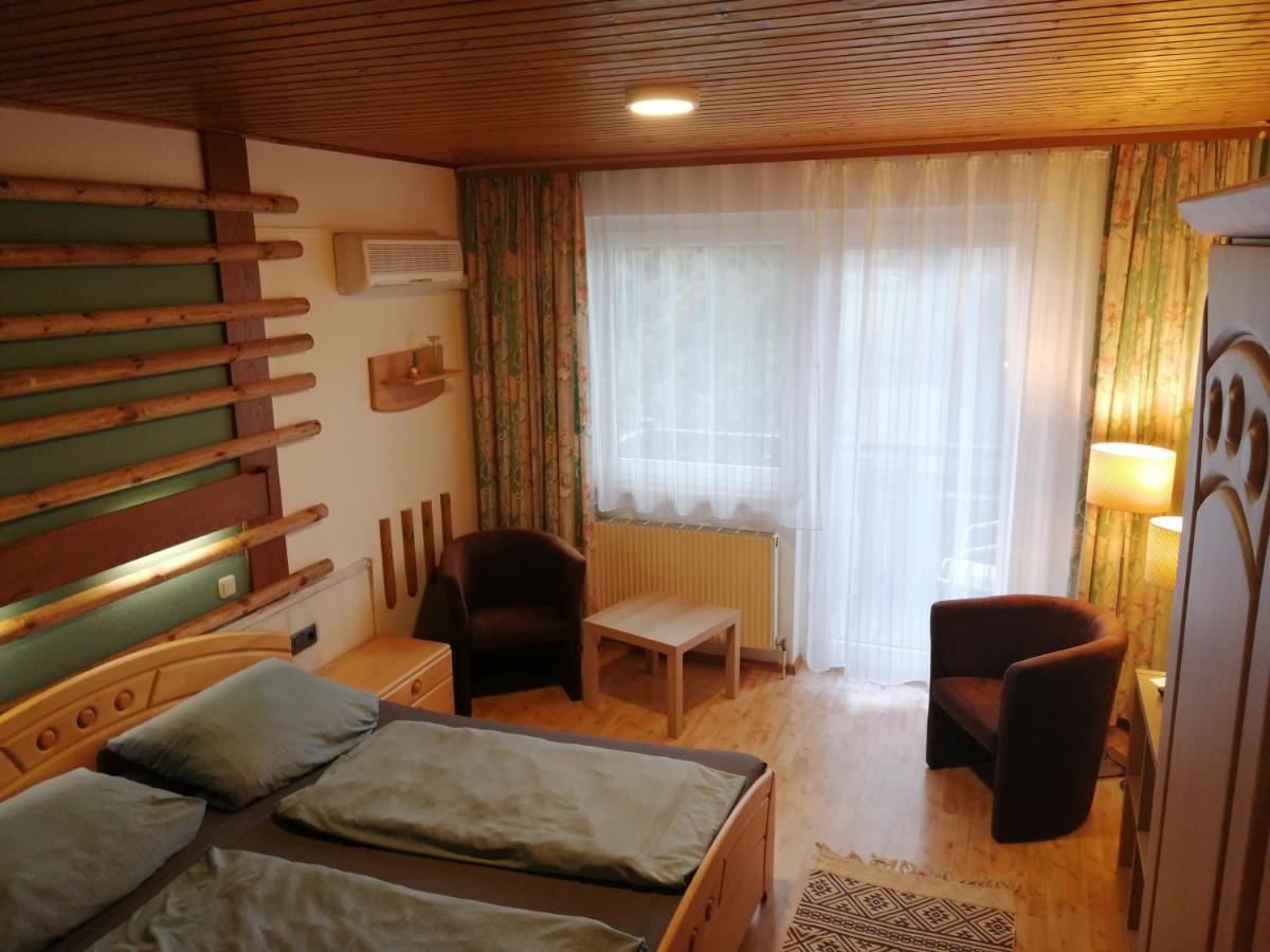 Pension Arkadenhof Fürstenfeld Extérieur photo